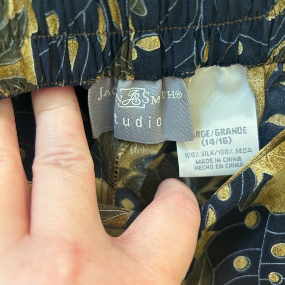 Vintage 100% Silk High Waist Shorts - Picture 3 of 8